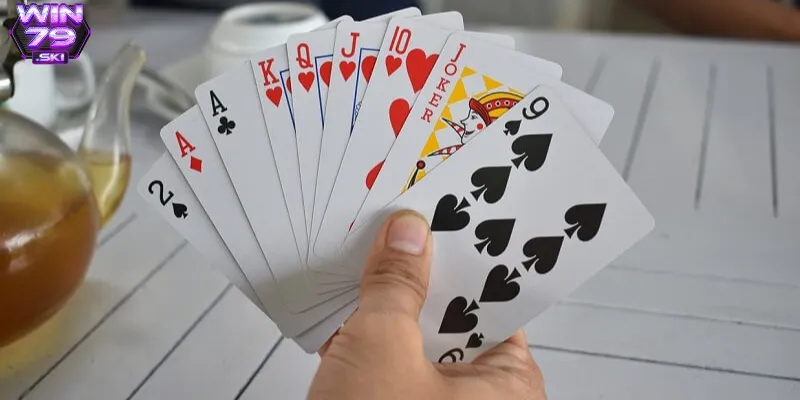 Cần có chiến thuật rõ ràng khi chơi tiến lên đếm lá